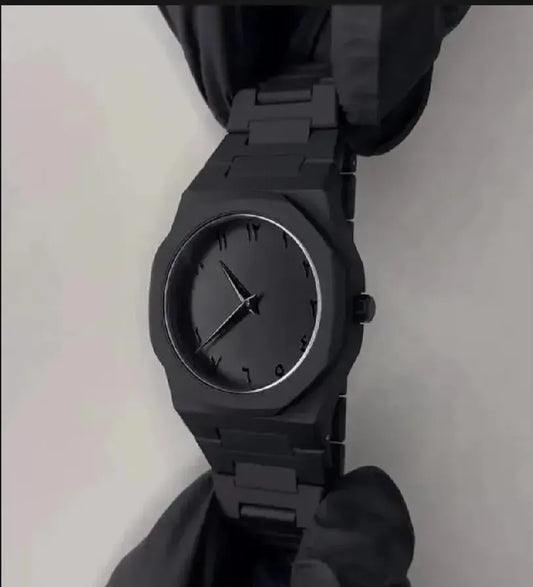 Stylish Daily Wear Wrist Watch with Durable Design